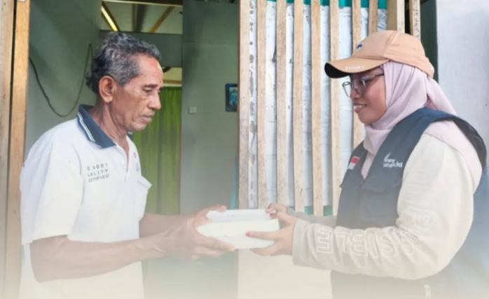 Paket Sembako untuk Kaum Duafa